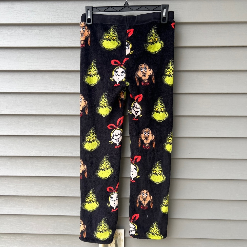 Dr. Seuss Pajama Pants Women's Size M Grinch & Cindy Lou Print Black - Picture 5 of 13
